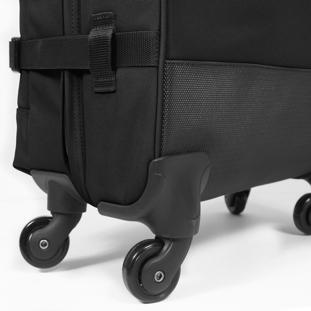 Eastpak TRANS4 S Black  - 6