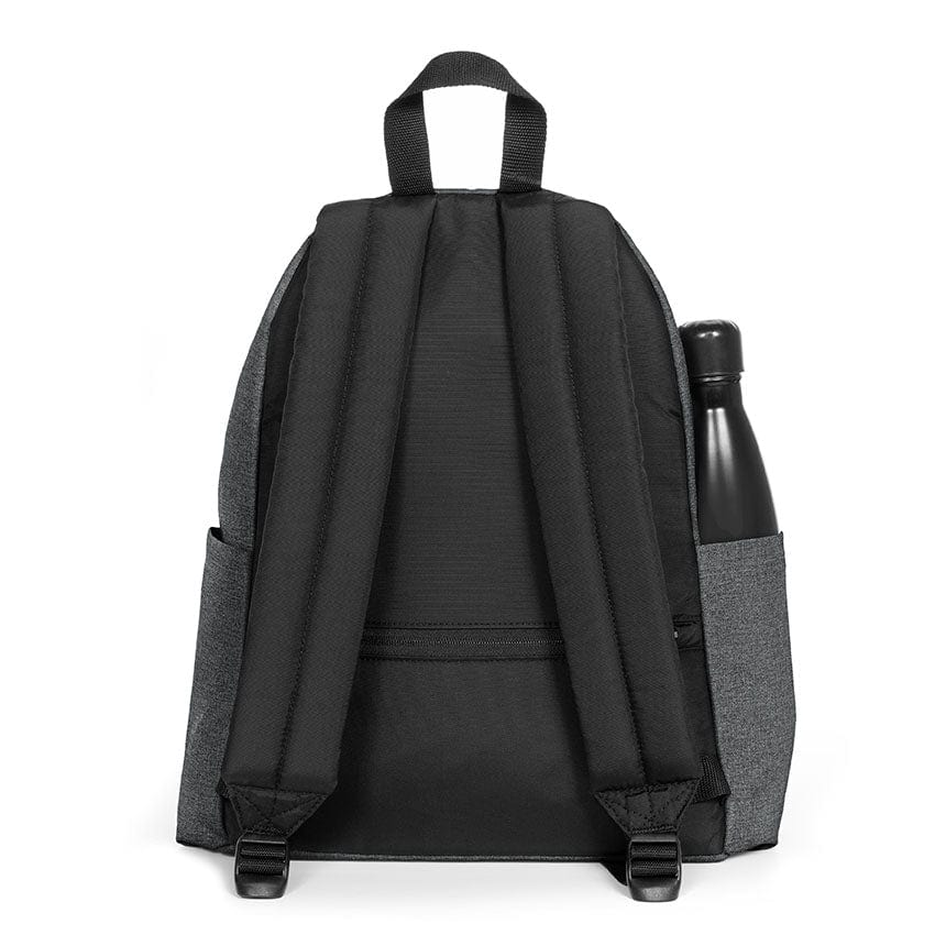 THE DAY PACK by EASTPAK® ブラック　最新モデル DAY PAK'R BLACK DENIM | Eastpak