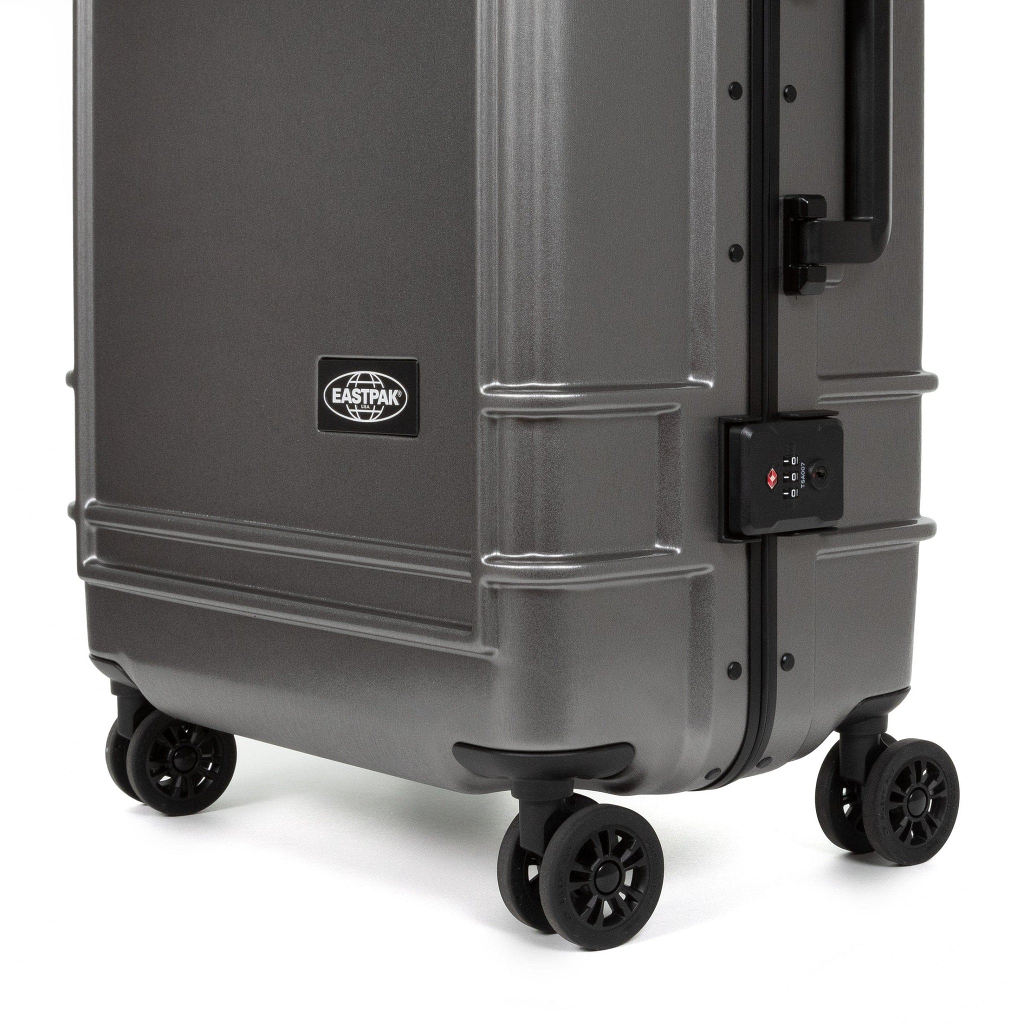 RESIST'R CASE S BRUSHED METAL | Eastpak