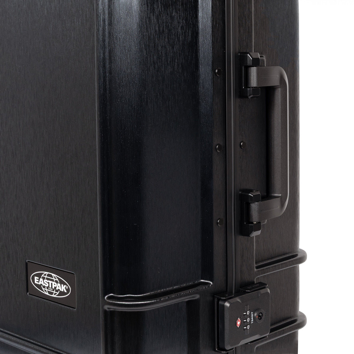 Eastpak RESIST'R CASE L Brushed Black  - 14