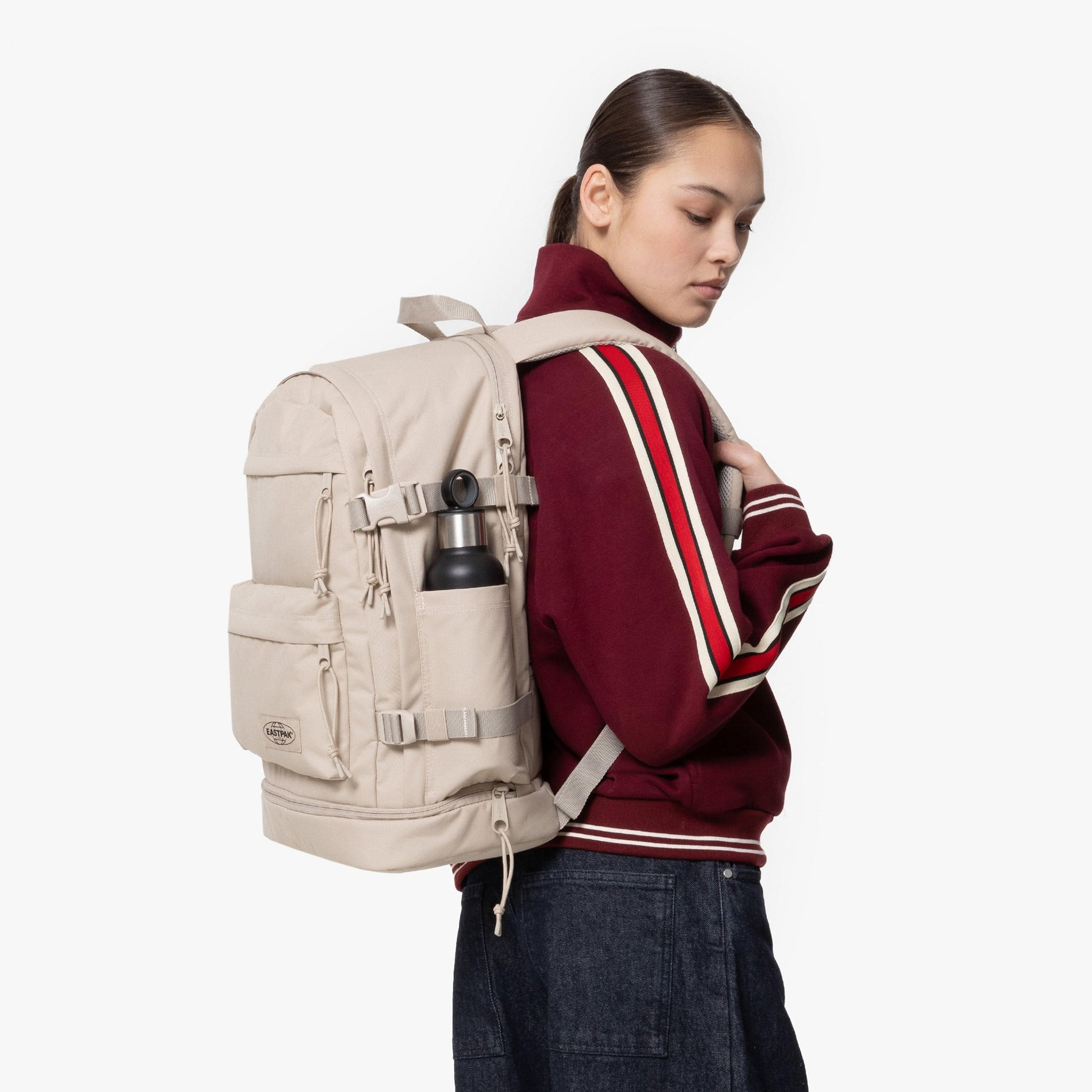 EASTPAK undercover ショルダーバッグ ベージュ バックパックにミニバッグも。「イーストパック×アンダーカバー」最新