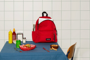 Persuasivo triste Distracción School Bags | School Backpacks | Eastpak